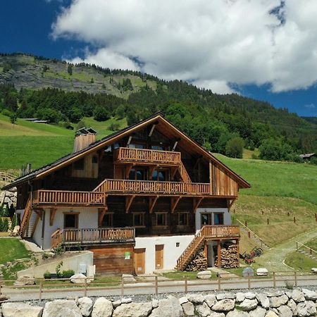 Le Toi Du Monde Bed & Breakfast Флюме Екстериор снимка