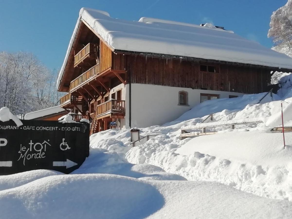 Le Toi Du Monde Bed & Breakfast Флюме Екстериор снимка